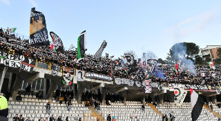 Vis Pesaro-Ascoli: settore ospiti sold out